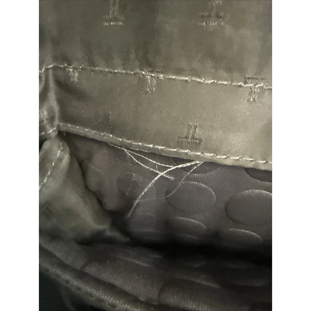 Tumi Shoulder Bag 26175D4 Black Cut Out Flap Messenger Alpha Bag Expandable‎